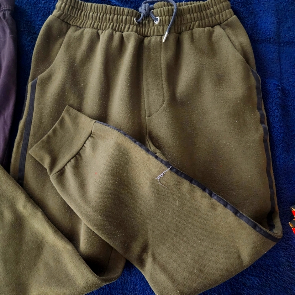 3 pairs of Men's joggers